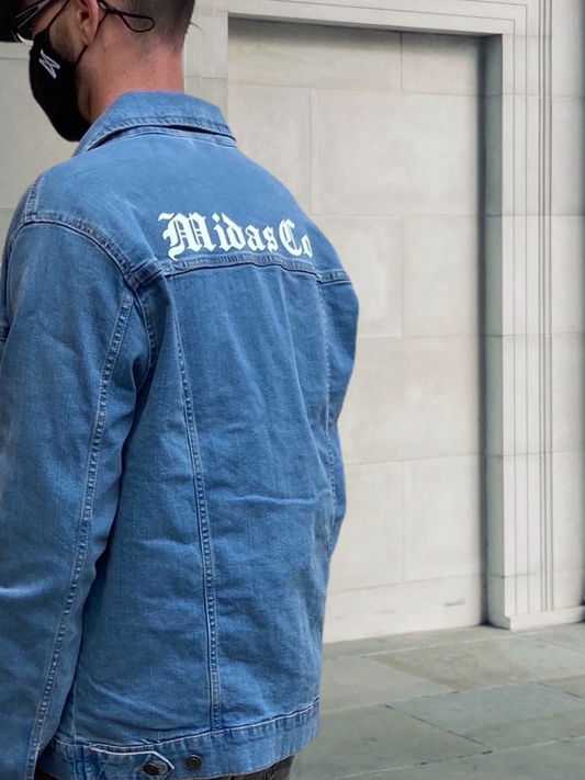 The OE Denim Jacket- Wash Blue / White